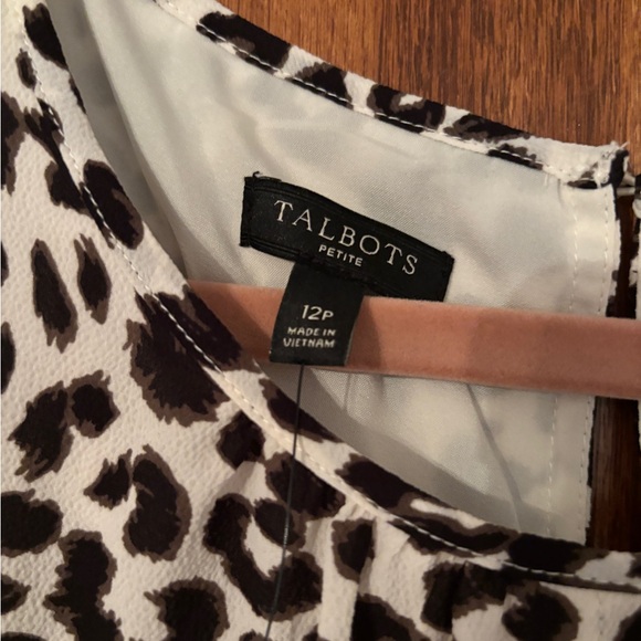 LAST CALL!! FINAL PRICE!! $10 NWT Talbot’s  12P sleeveless animal print dress. - Picture 2 of 7